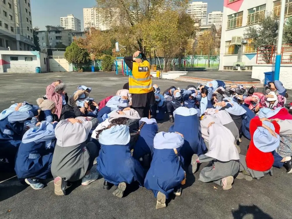 دانش آموزان منطقه2 برای مقابله با حوادث طبیعی احتمالی آماده شدند