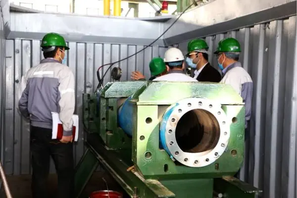 دستگاه آزمون مچالگی لوله‌های جداری چاه­‌های نفت و گاز طراحی و ساخته شد
