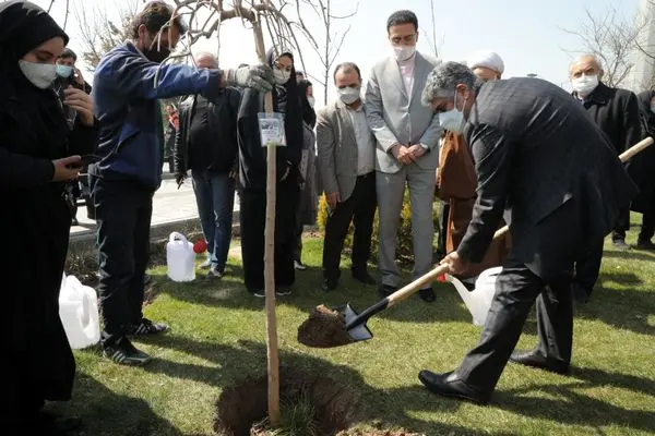 تجلیل از فعالان  و دوستداران محیط زیست  منطقه 2