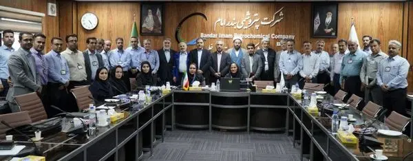 انتخاب افراد باید مبتنی بر شایسته سالاری و بیطرفی باشد