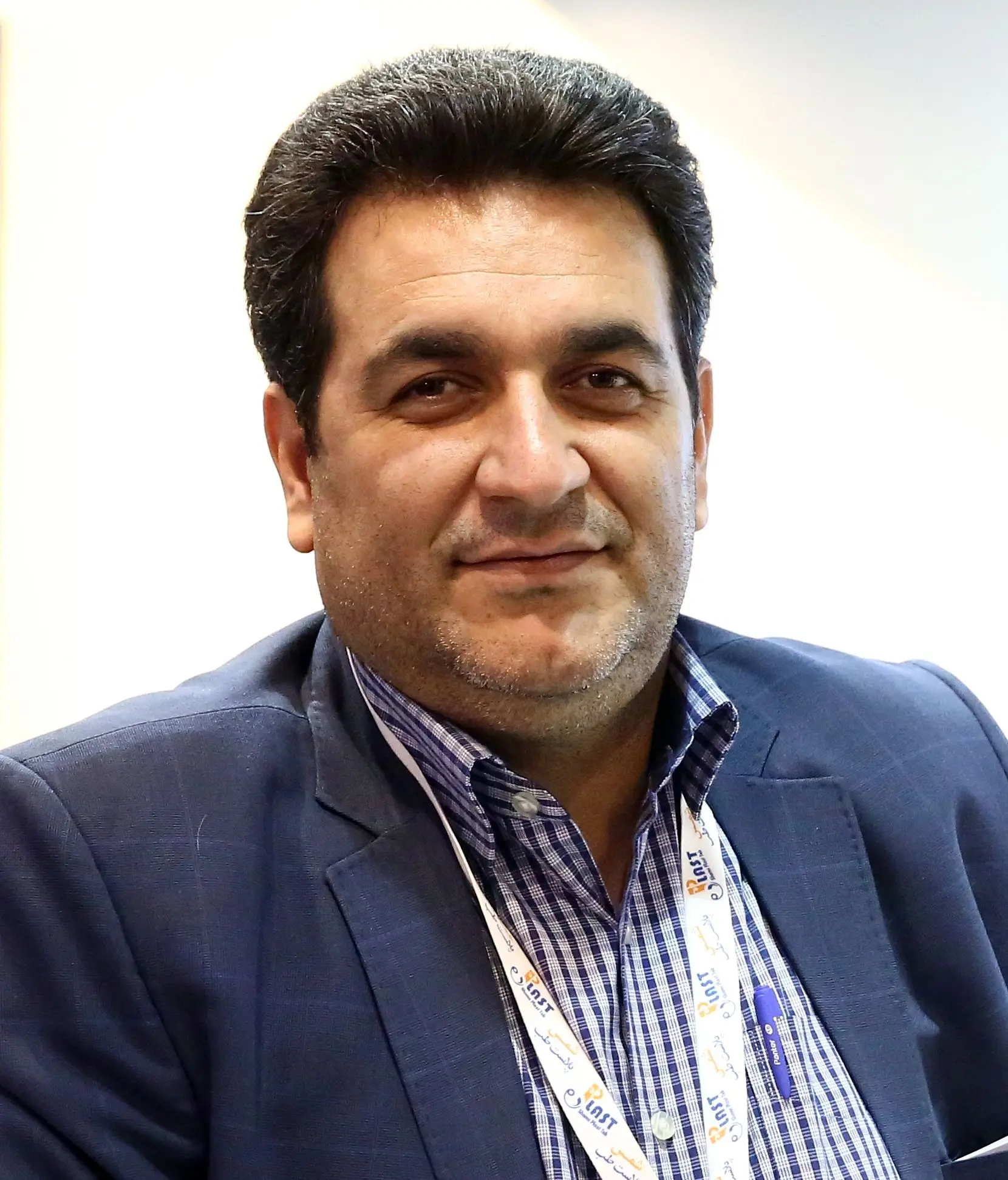 
باید با اولویت بندی صنایع، بحران را پشت سر گذاشت