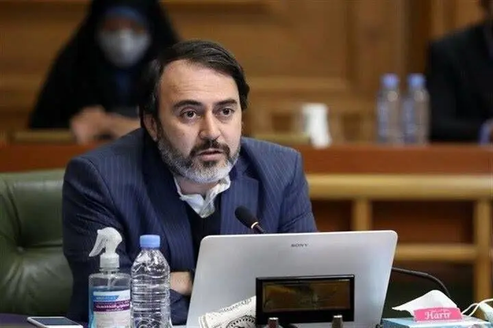 تقدیر مهدی پیرهادی از شهردار منطقه۲۲ برای احیا بوستان چیتگر