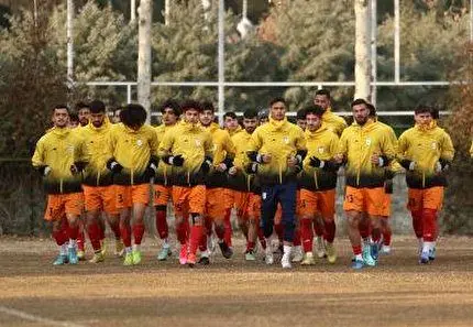 بازی دوستانه برای تیم فوتبال جوانان در تهران