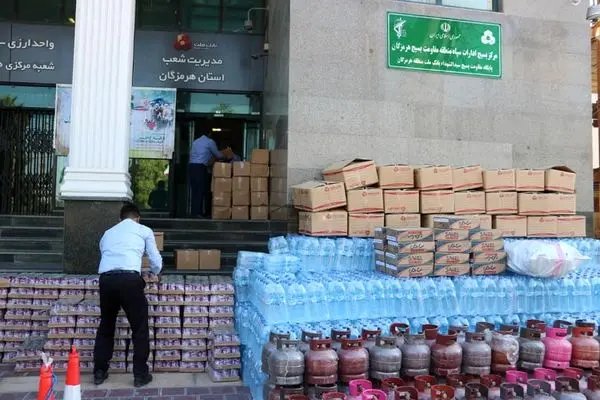 ارسال کمک های غیرنقدی بانک ملت به منطقه سیل زده بشاگرد هرمزگان