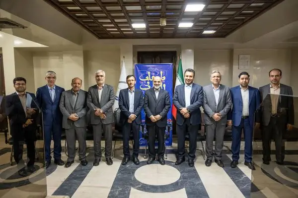 دیدار صمیمانه نوروزی مدیرعامل هلدینگ خلیج فارس