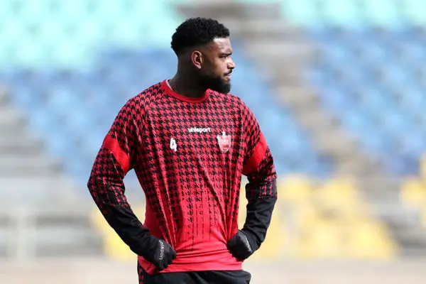 لوکادیا ایران را ترک کرد