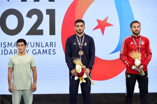 مجید داستان به مدال برنز رسید