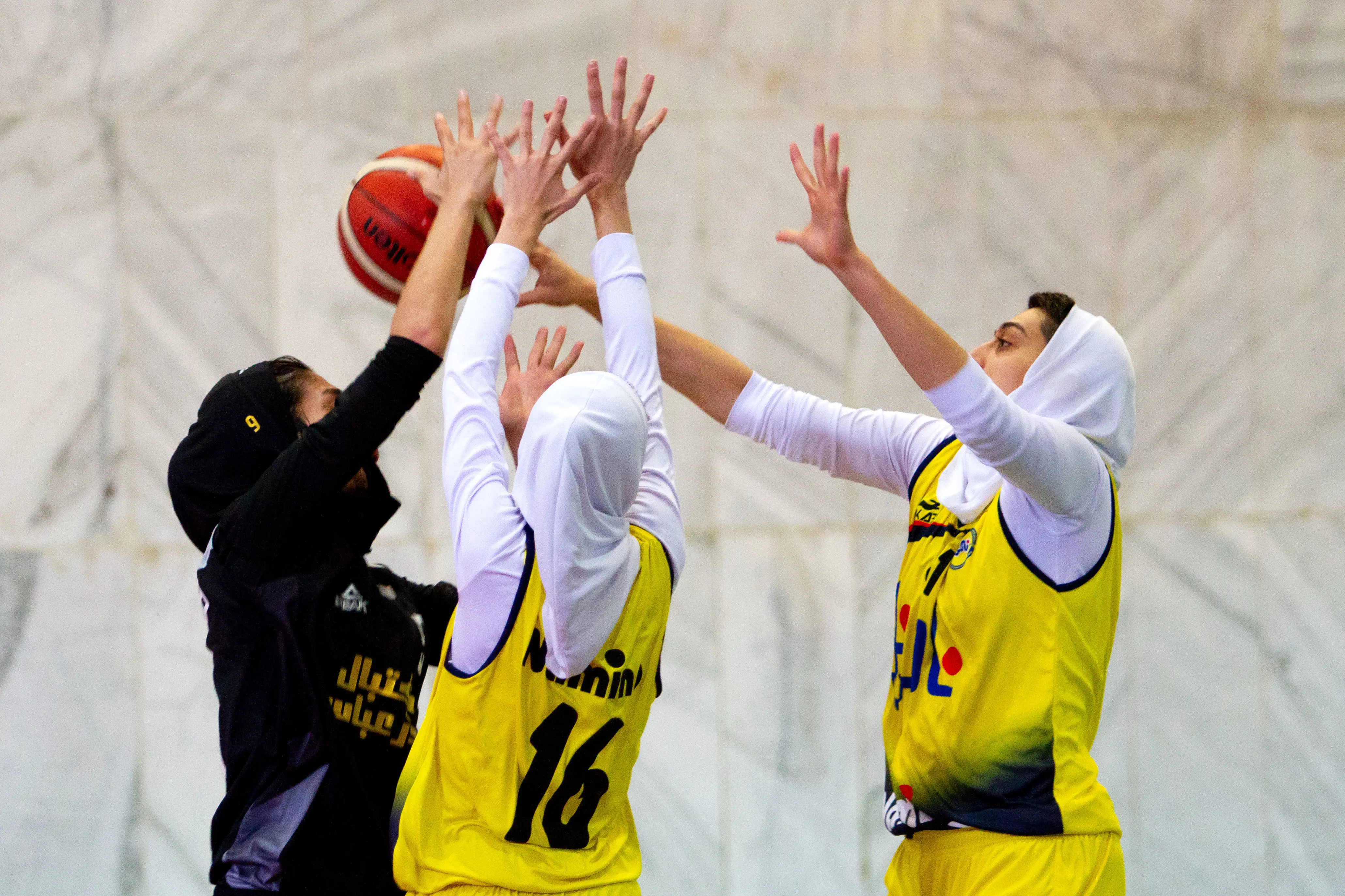  انتقام دانشگاه آزاد از نفت آبادان