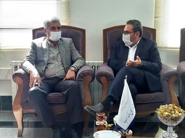 مدیرعامل شرکت آب و فاضلاب استان مرکزی با فرماندار شهرستان خنداب دیدار کرد

