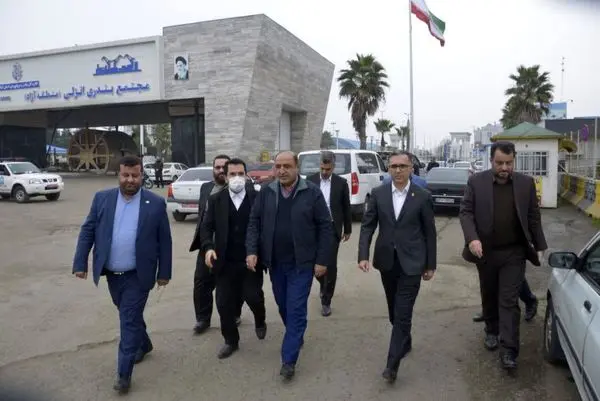بازدید فرهادی از مجتمع بندرانزلی و گمرکات استان