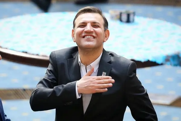 عزیزیخادم از ریاست فدراسیون فوتبال عزل شد