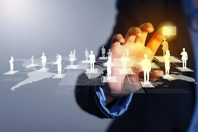
عاقبت انتخاب شبکه‌های اجتماعی توسط چهره‌ها
