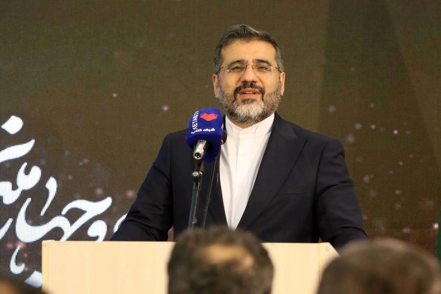 تقدیر وزیر فرهنگ و ارشاد اسلامی از حمایت های بانک ملی ایران در برپایی نمایشگاه کتاب

