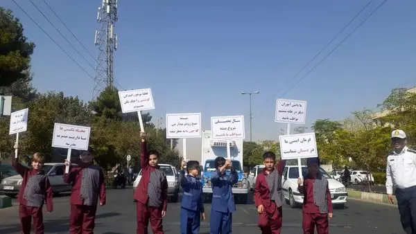 پویش« سلام ما به مدرسه برگشتیم» در منطقه ۱۴