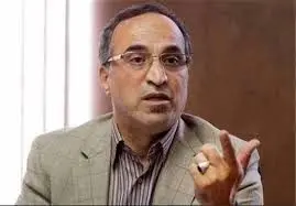 استقلال با تمرکز می تواند از مدعیان قهرمانی باشد/ باشگاه باید با بازیکنان برخورد کند 