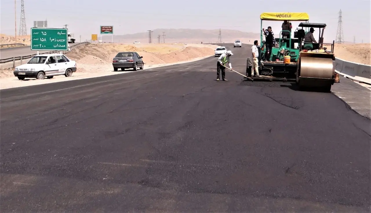  عملیات تکمیلی پروژه چهارخطه کردن محور قدیم سلفچگان – ساوه اجرایی شد