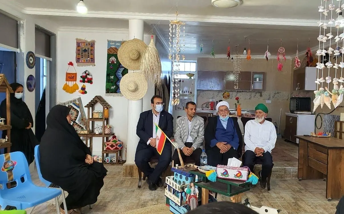 حمایت پتروشیمی زاگرس از مرکز کارآفرینی و نیکوکاری بردو در شهر بردستان