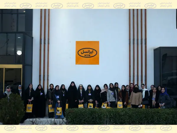 بازدید دانشجویان دانشگاه شریف از ایرانسللبز