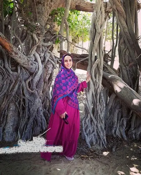 لباس محلی و عجیب خانم بازیگر مشهور+عکس
