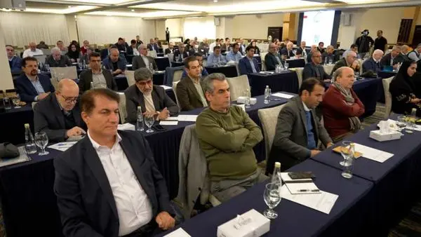 تشریح قانون جهش تولید دانش بنیان و فرآیندهای اعتبار مالیاتی در گردهمایی«مهارت‌افزایی و توانمندسازی مدیران ارشد» گروه صنایع پتروشیمی خلیج فارس

