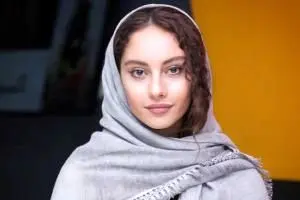 اسب سواری بازیگر زن سینما+عکس