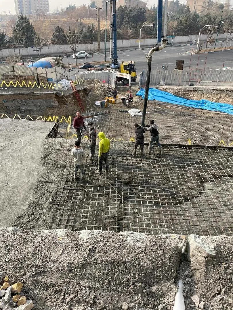 ثبت رکورد ۱۳۰۰ مترمکعب بتن‌ریزی در پروژه‌های منطقه یک در هفت روز