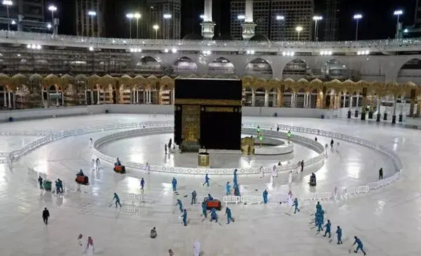 حج با هزار زائر برگزار میشود
