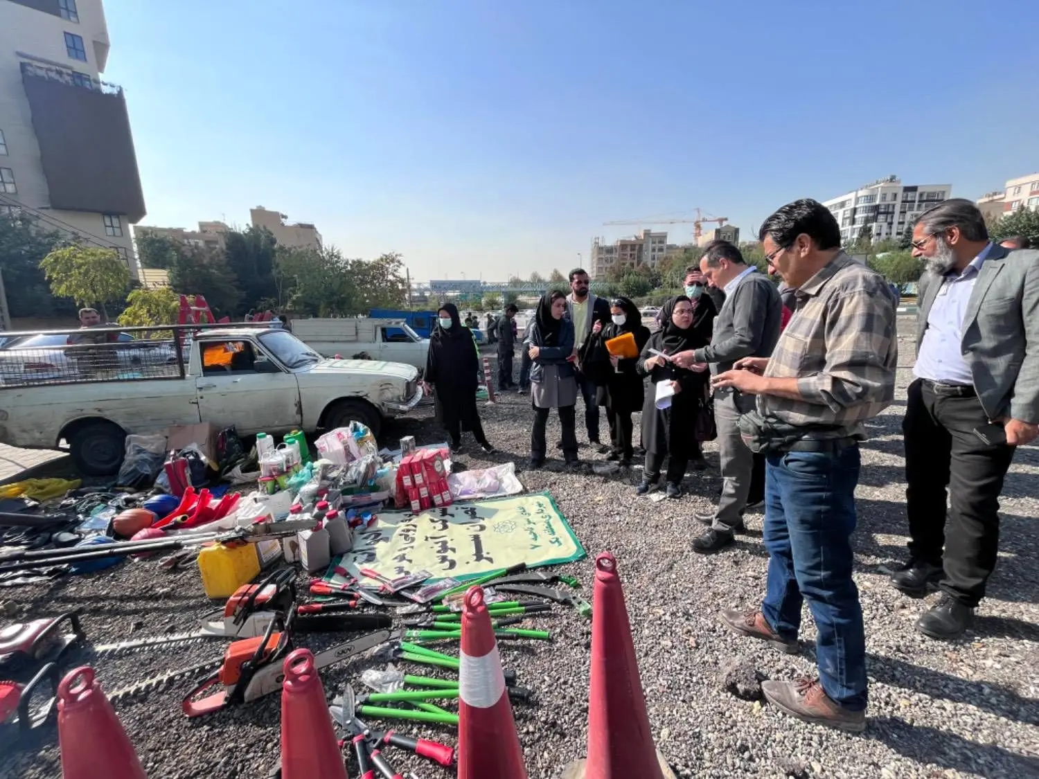 پیمانکاران فضای سبز منطقه یک به خط شدند

