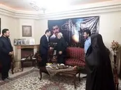 دیدار با خانواده های معظم شهدا به اتفاق دانش آموزان همزمان با آغاز سالروز هفته دفاع مقدس