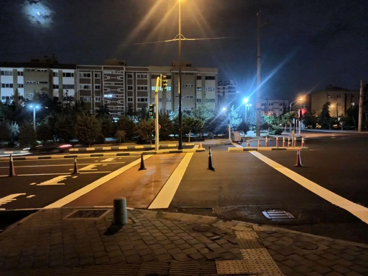 تردد در  معابر منتهی به میدان کتاب کانالیزه شد

