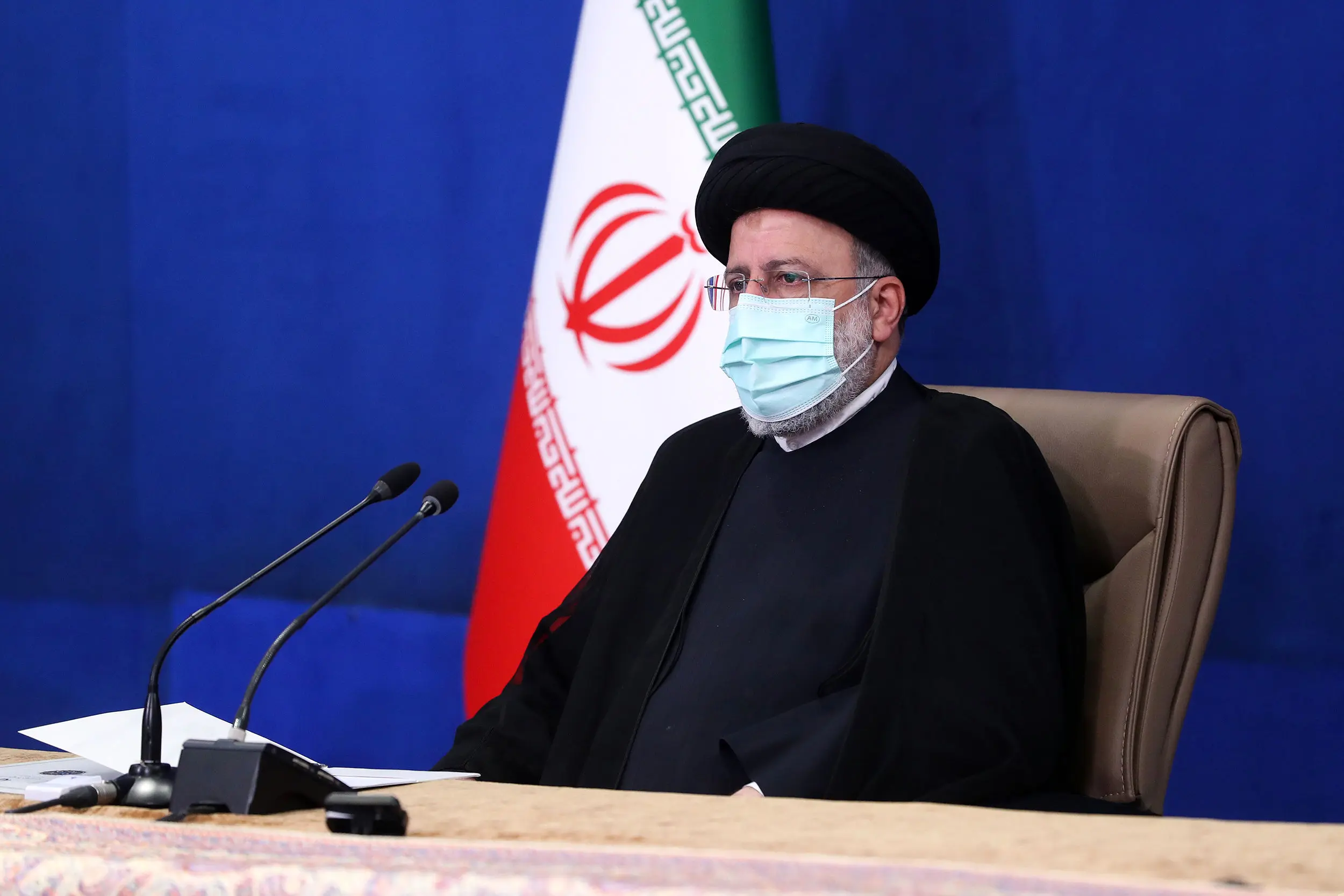 شتاب در واکسیناسیون دانش آموزان ضروری است