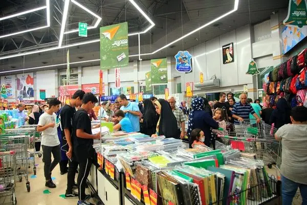 استقبال مشتریان از جشنواره زنگ تفریح شهروند