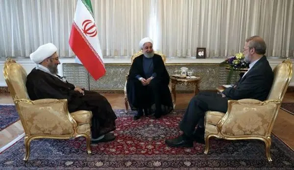 بررسی شرایط اقتصادی کشور در نشست سران سه قوه در مجلس