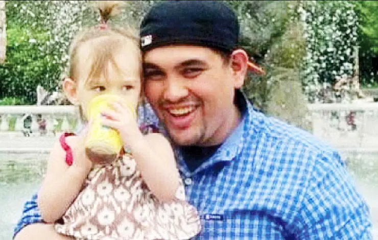  پدر فداکار دختر 6 ساله اش را نجات داد و خودش جان سپرد + عکس 