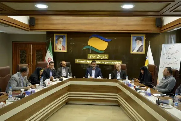 ماهیت شروط مناطق آزاد در قبال فعالان اقتصادی باید حفظ شود