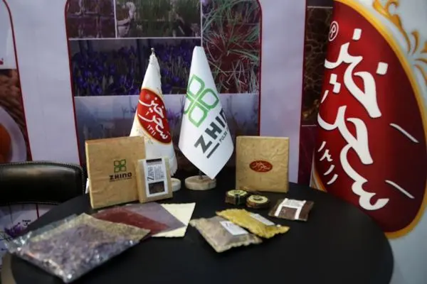 تولید کاغذ از گلبرگ زعفران