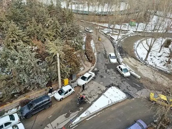 دسترسی محلی از بزرگراه شهید حقانی به خیابان نفت جنوبی بازگشایی شد

