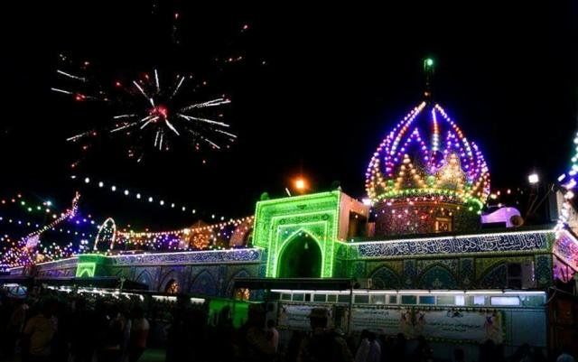تصاویری ناب از حال و هوای حرم مطهر امام حسین‌(ع) در ایام محرم 