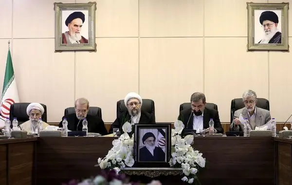 اولین جلسه مجمع به ریاست آیتالله آملی لاریجانی برگزار شد