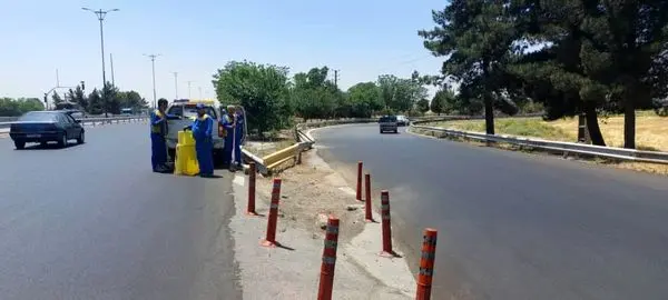 افزایش ایمنی بزرگراه های منطقه ۱۹ با نصب ۷۰۰ عدد شبرنگ ترافیکی