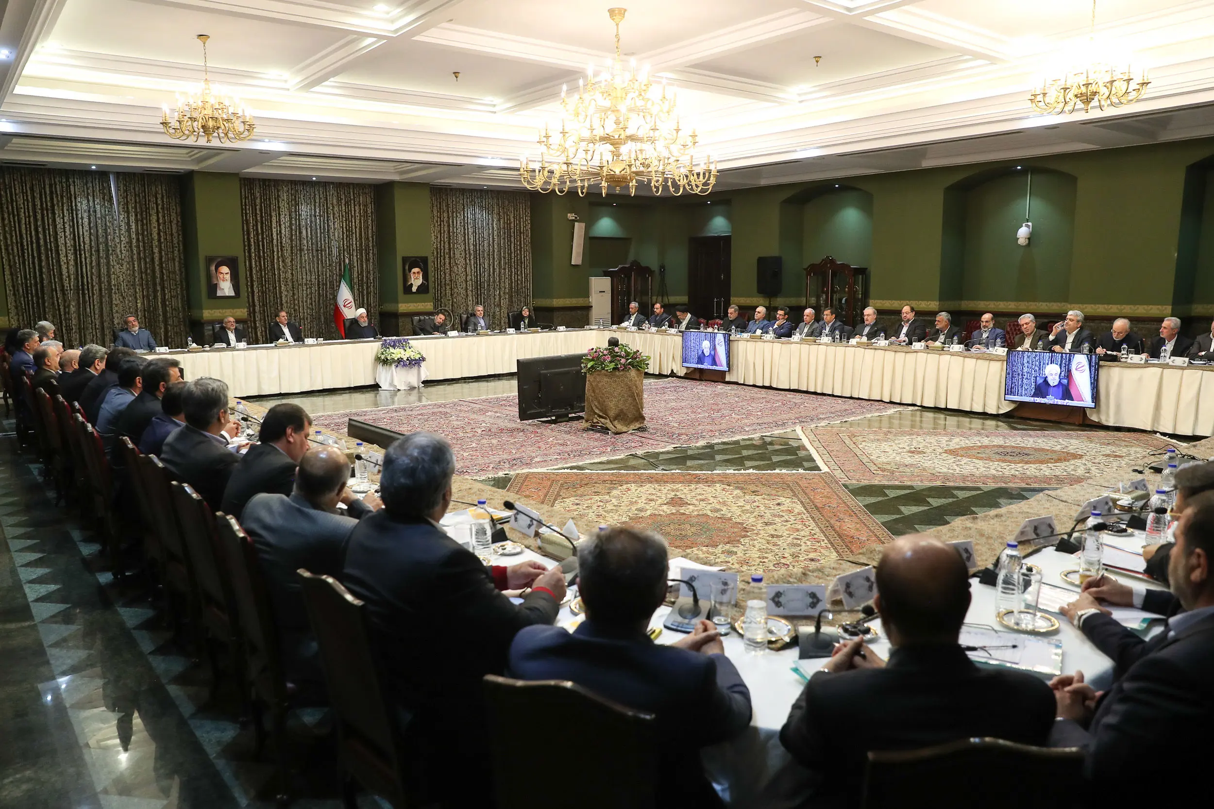 تبیین سیاست‌های دولت و بررسی مسائل و مشکلات استان‌ها 