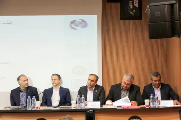 ایجاد فضای نقد و مباحثه در خصوص پروژه های تونل جاویدالاثر متوسلیان و بزرگراه شهید شوشتری