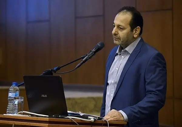 قدیمی رییس فدراسیون هاکی باقی ماند