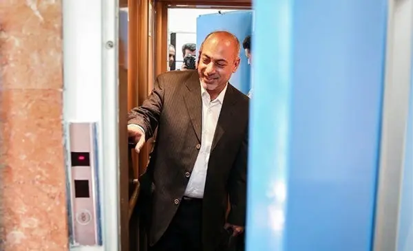 الفاظ توهین آمیز خطیر در شان خود اوست/ آقای معاون! بعد از یک سال رای سوپر جام چه شد؟!