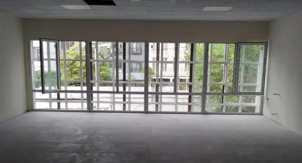 بازسازی ساختمان دارالقرآن در منطقه 13 

