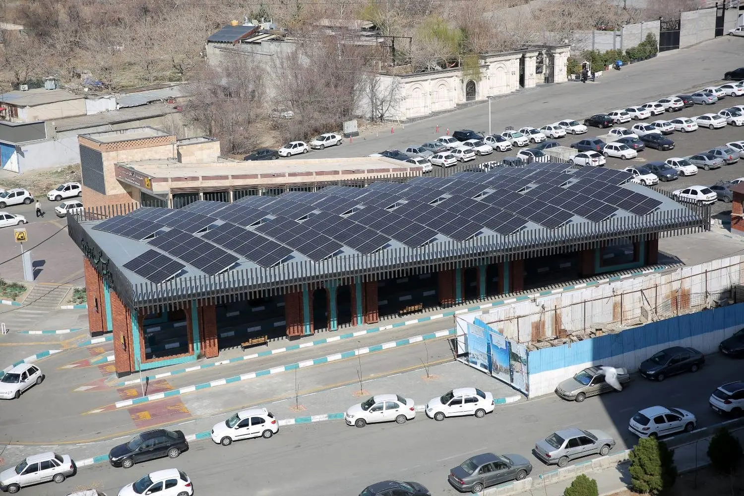 توسعه ۲۰۰۰ مترمربع سرپناه حمل‌ونقل عمومی در منطقه ۵

