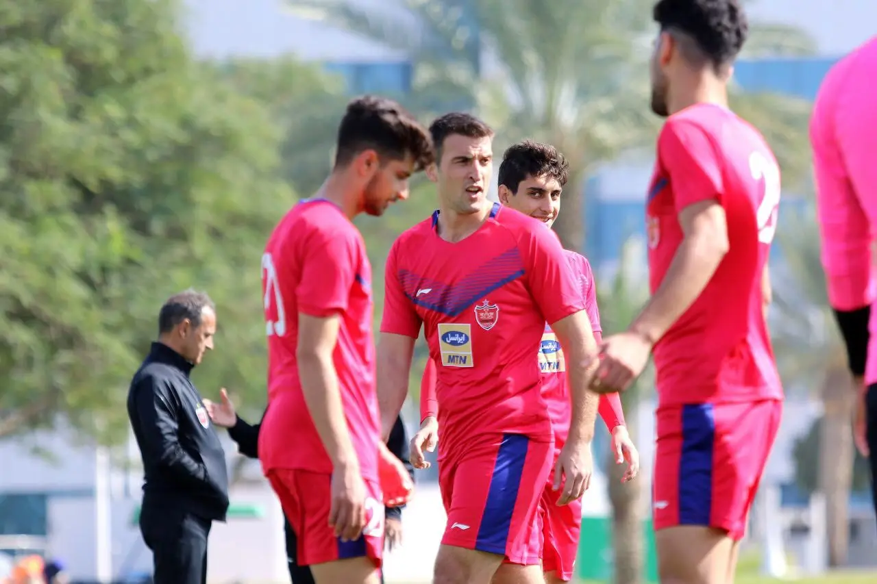 تلاش بازیکنان جدید پرسپولیس برای ترکیب اصلی