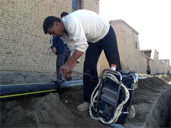 پیمانکارعملیات اجرای گازرسانی به حفره های پراکنده شهرستان شازند درکمیته مناقصات شرکت گازاستان مرکزی انتخاب شد

