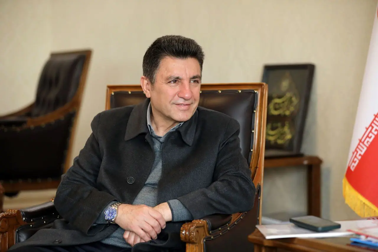 وزیر ورزش مسائل فوتبال را به خوبی رصد می‌کند