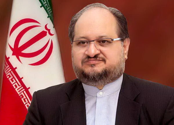 دختر شریعتمداری ساکن آمریکاست!/عکس